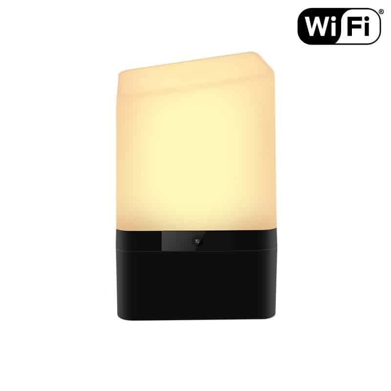 Nocna mini lampka z ukrytą kamerą Wi-Fi i pilotem Nocna mini lampka z ukrytą kamerą Wi-Fi i pilotem