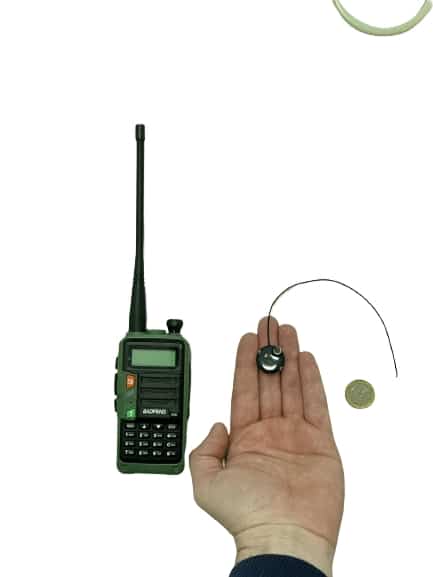 Ukryty podsłuch z odbiornikiem radiowym Ukryty system podsłuchowy z odbiornikiem radiowym