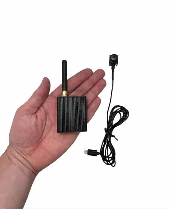 Ukryta mini kamera 4G, najmniejsza na rynku (nie wymaga Wi‑Fi) Ukryta mini kamera 4G, najmniejsza na rynku (nie wymaga Wi-Fi)